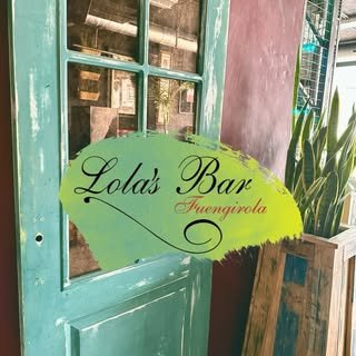 Lola's Bar